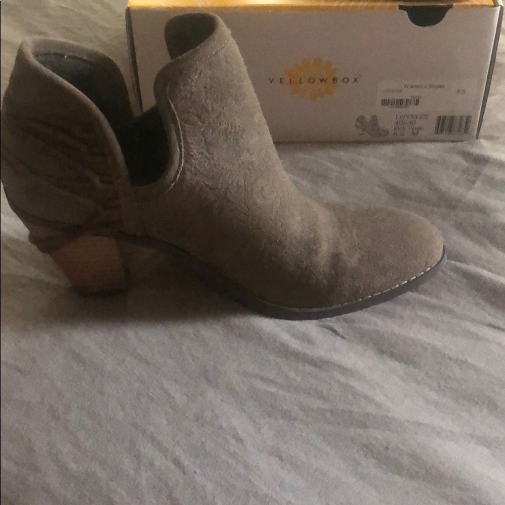 Yellow Box Booties - Picture 3 of 6